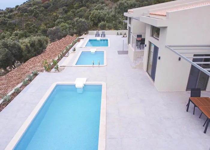 Ammouso Sun Apartment